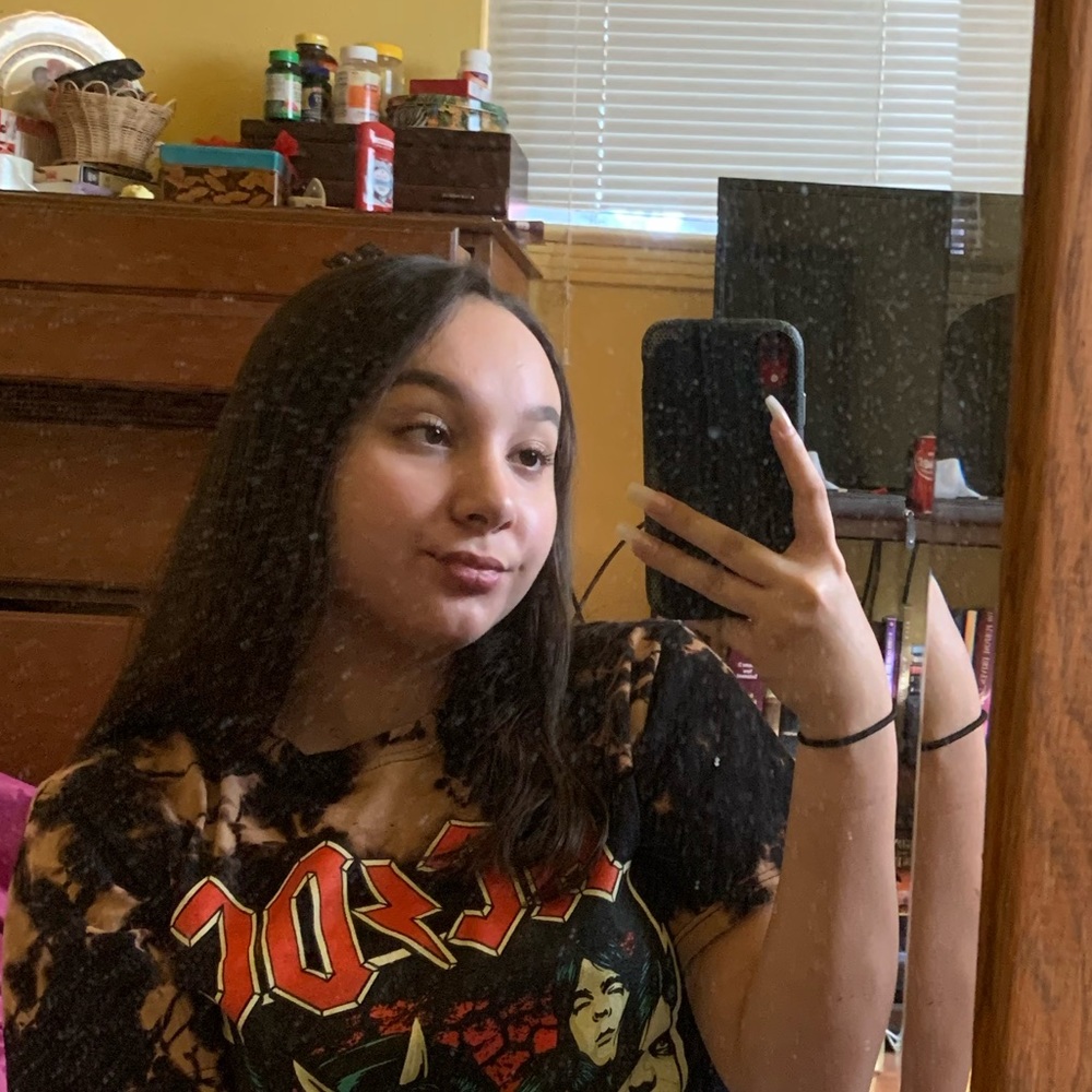 Meet your Posher, Brooke